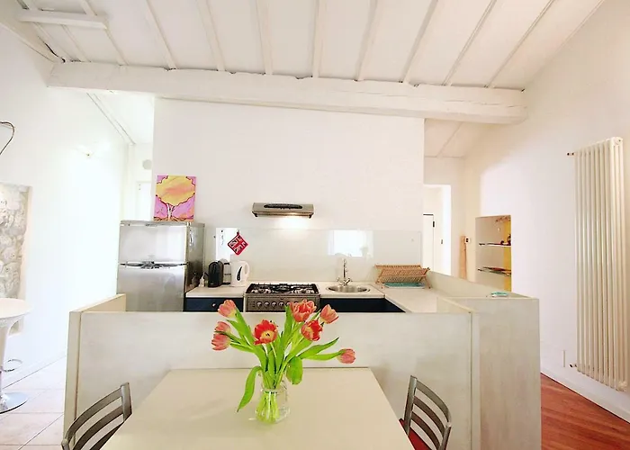 شقة Bianco