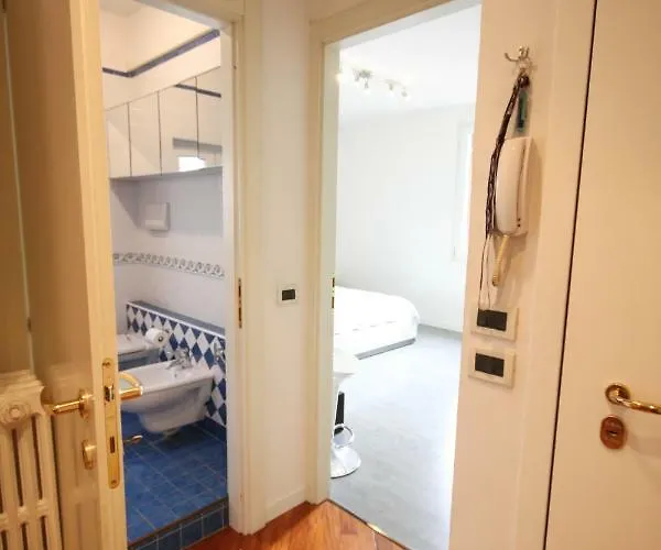 Bianco Apartment